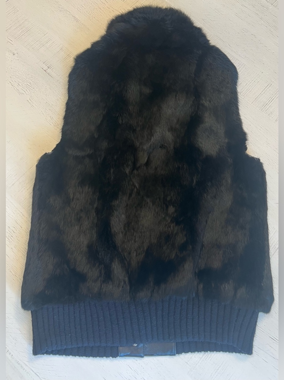 Rizal France Black Fur Vest - Picture 5 of 9